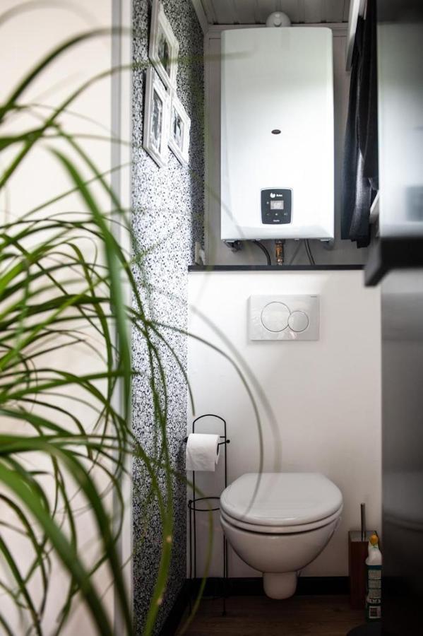 Prachtige Chalet Wabi Sabi Aan Het Water! 赫尔 外观 照片